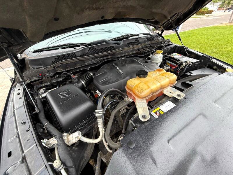 Used 2018 RAM 1500 Classic SLT image 24