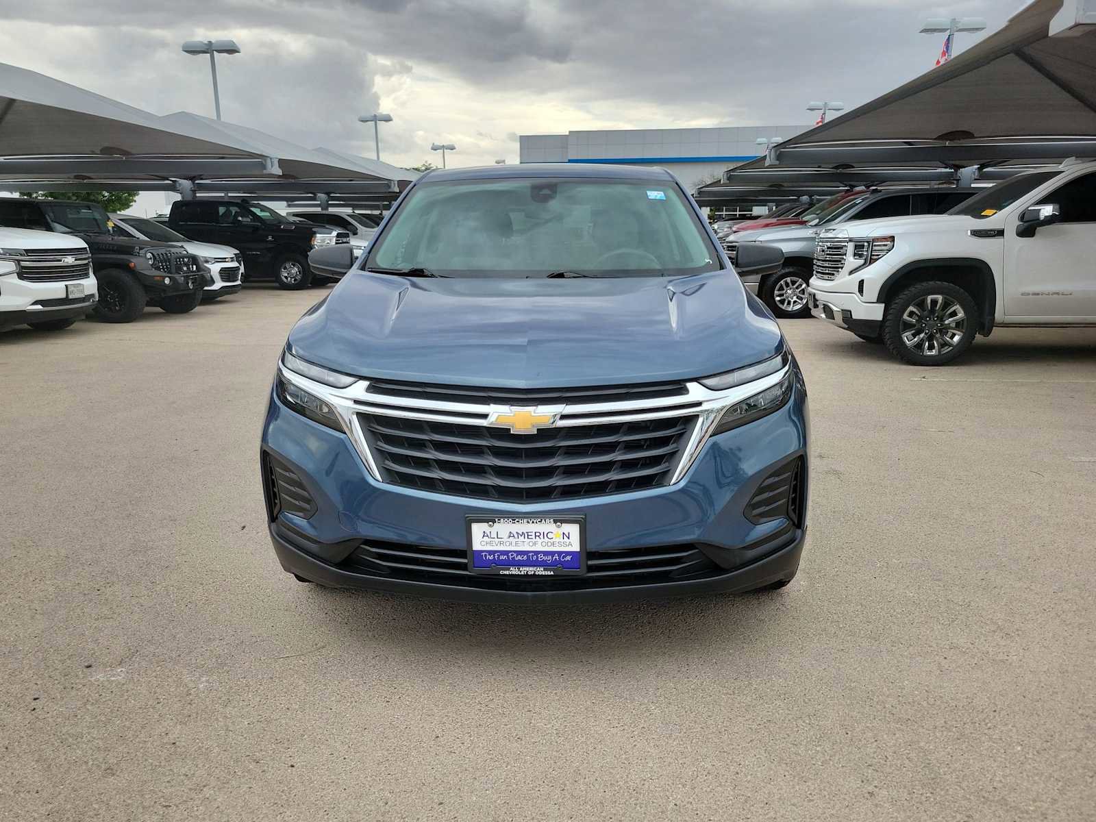 Used 2024 Chevrolet Equinox LS w/ LS Convenience Package image 3