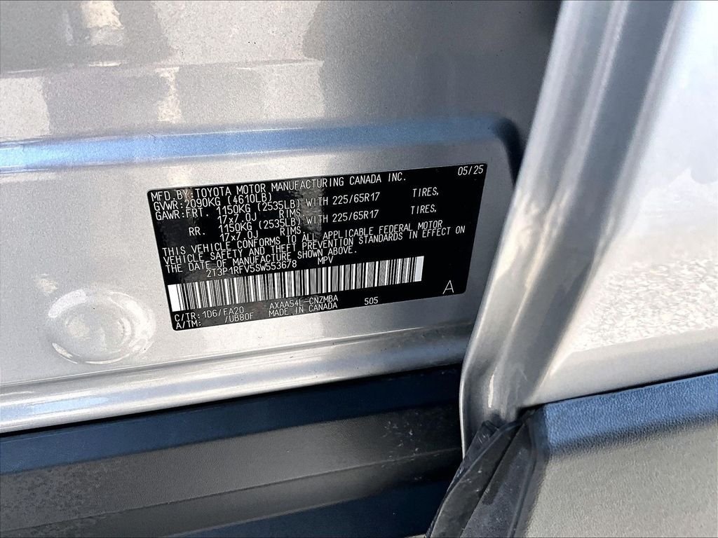 Used 2025 Toyota RAV4 XLE AWD/4WD image 36