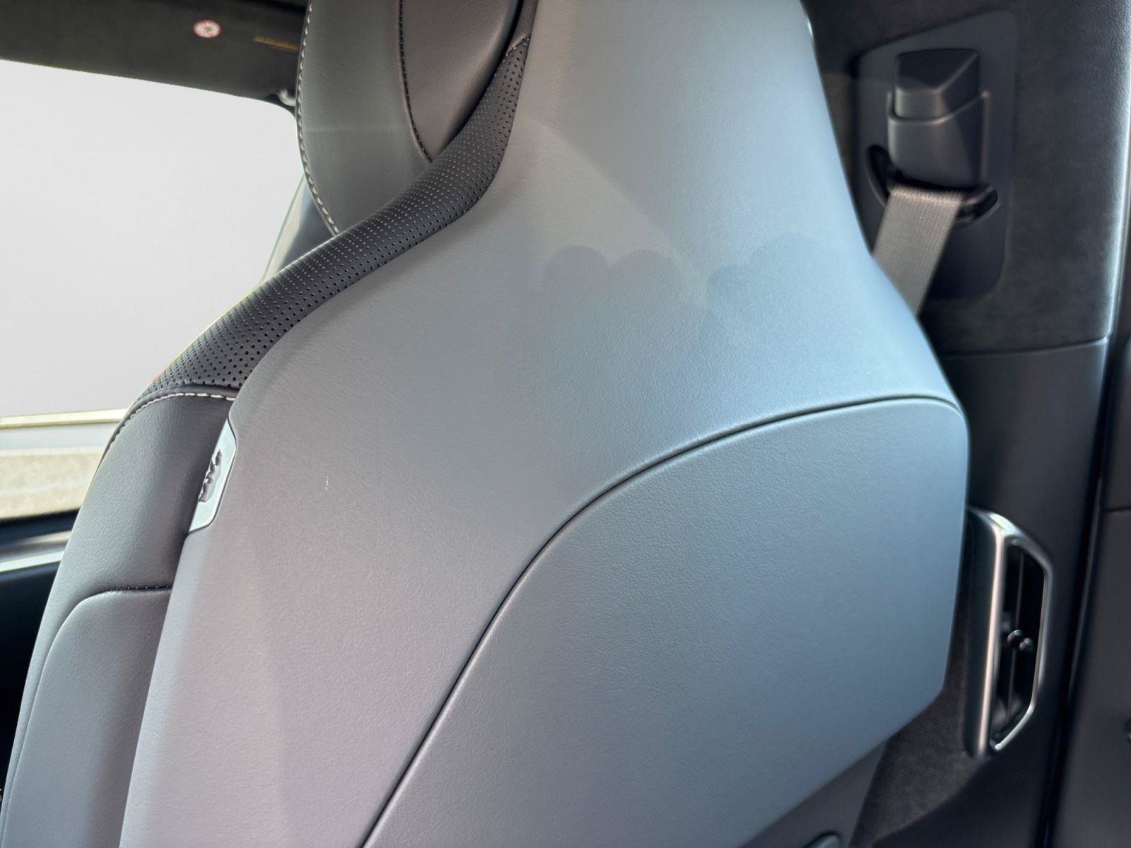 Used 2024 Lucid Air Pure RWD image 42