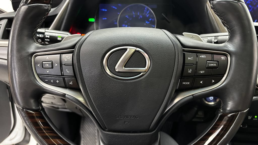 Used 2021 Lexus ES 300h w/ Premium Package FWD image 22