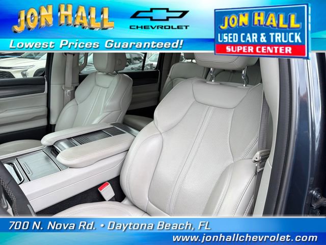 Used 2023 Jeep Wagoneer Series II w/ Premium Group I AWD/4WD image 23