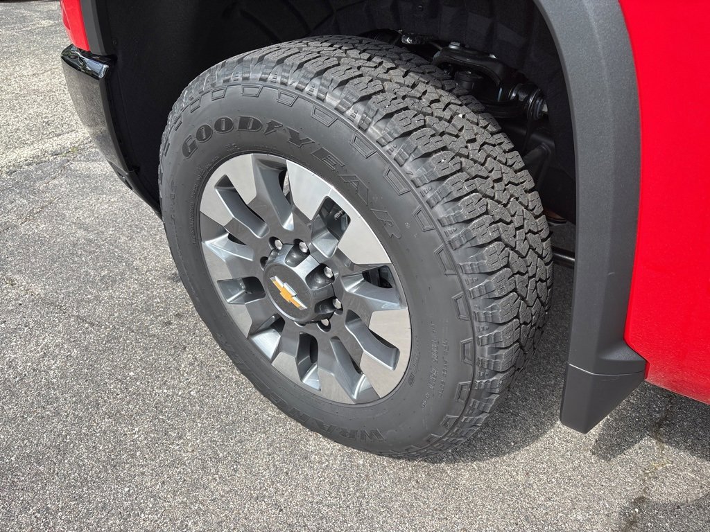 New 2025 Chevrolet Silverado 2500 Custom w/ Custom Value Package image 9