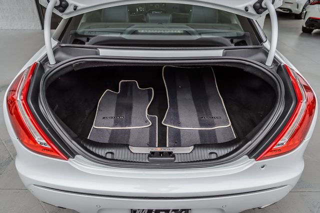 Used 2015 Jaguar XJ L Portfolio image 11