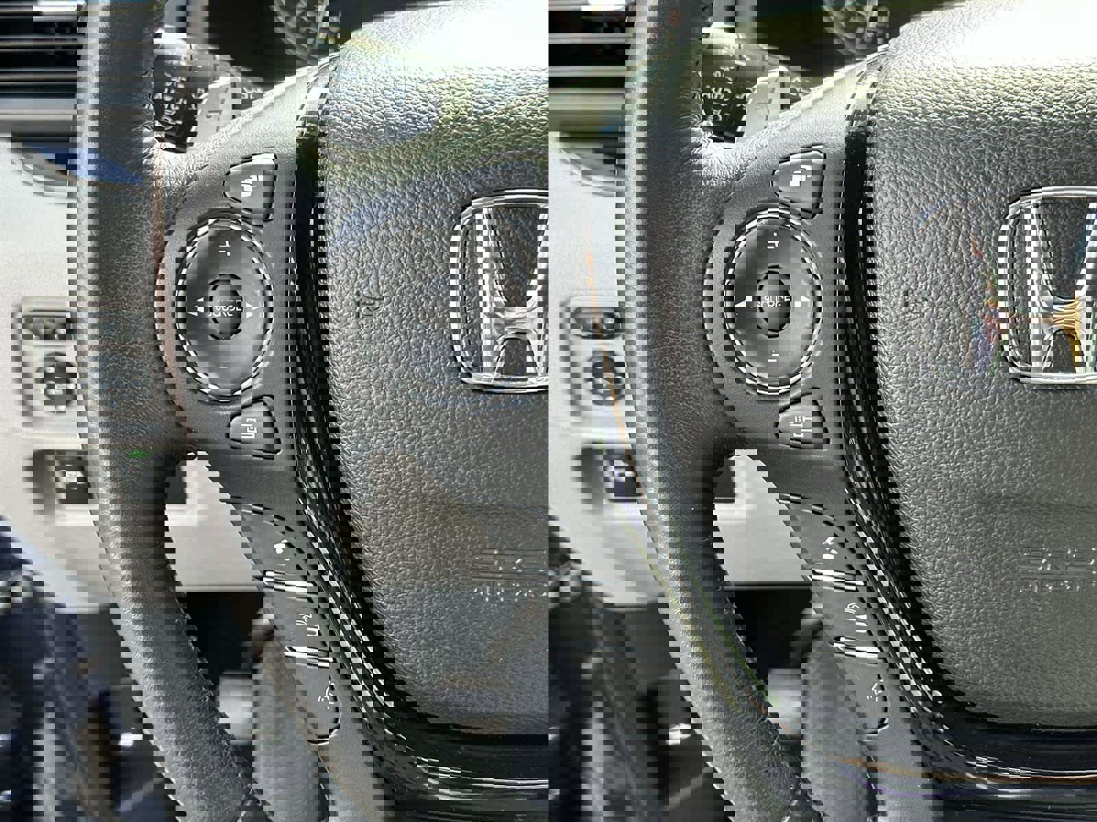 Used 2016 Honda Pilot Touring image 24