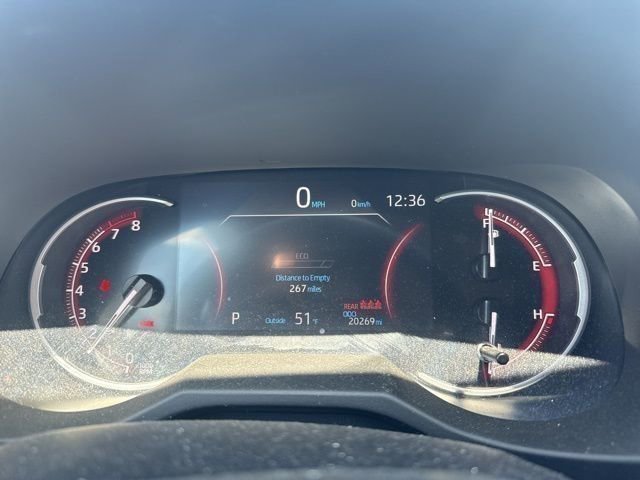 Used 2023 Toyota RAV4 LE AWD/4WD image 16