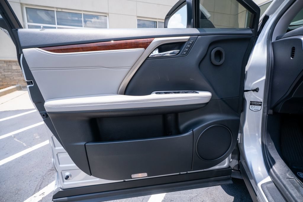 Used 2019 Lexus RX 350L FWD w/ Premium Package image 26