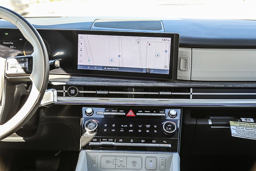 Used 2024 Hyundai Santa Fe Calligraphy image 13