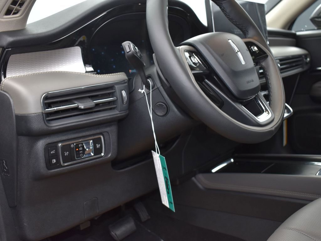 New 2025 Lincoln Corsair Grand Touring w/ Equipment Group 301A image 12