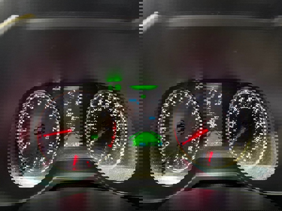 Used 2022 Toyota RAV4 XLE image 16