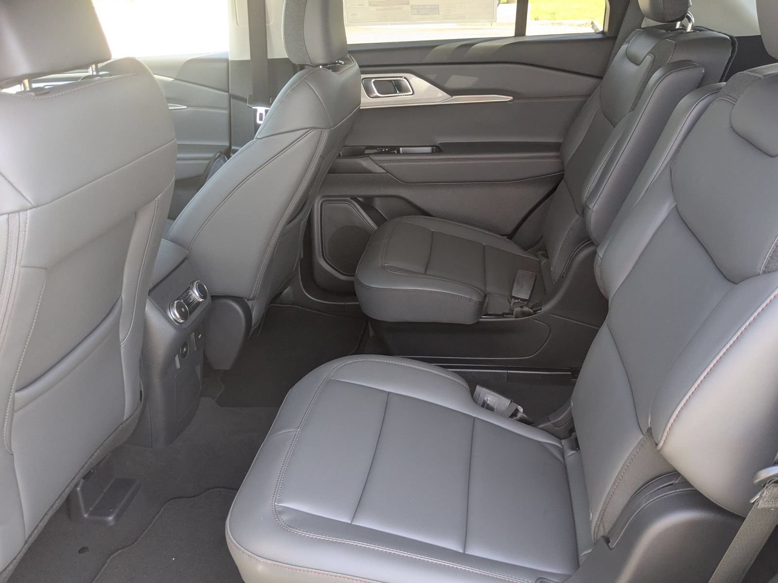 New 2026 Ford Explorer Active w/ Active Comfort Package AWD/4WD image 30