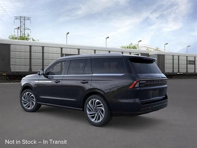 New 2026 Lincoln Navigator Reserve AWD/4WD image 4