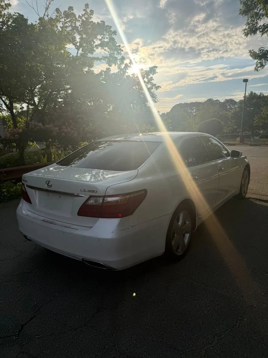 Used 2010 Lexus LS 460 RWD image 5