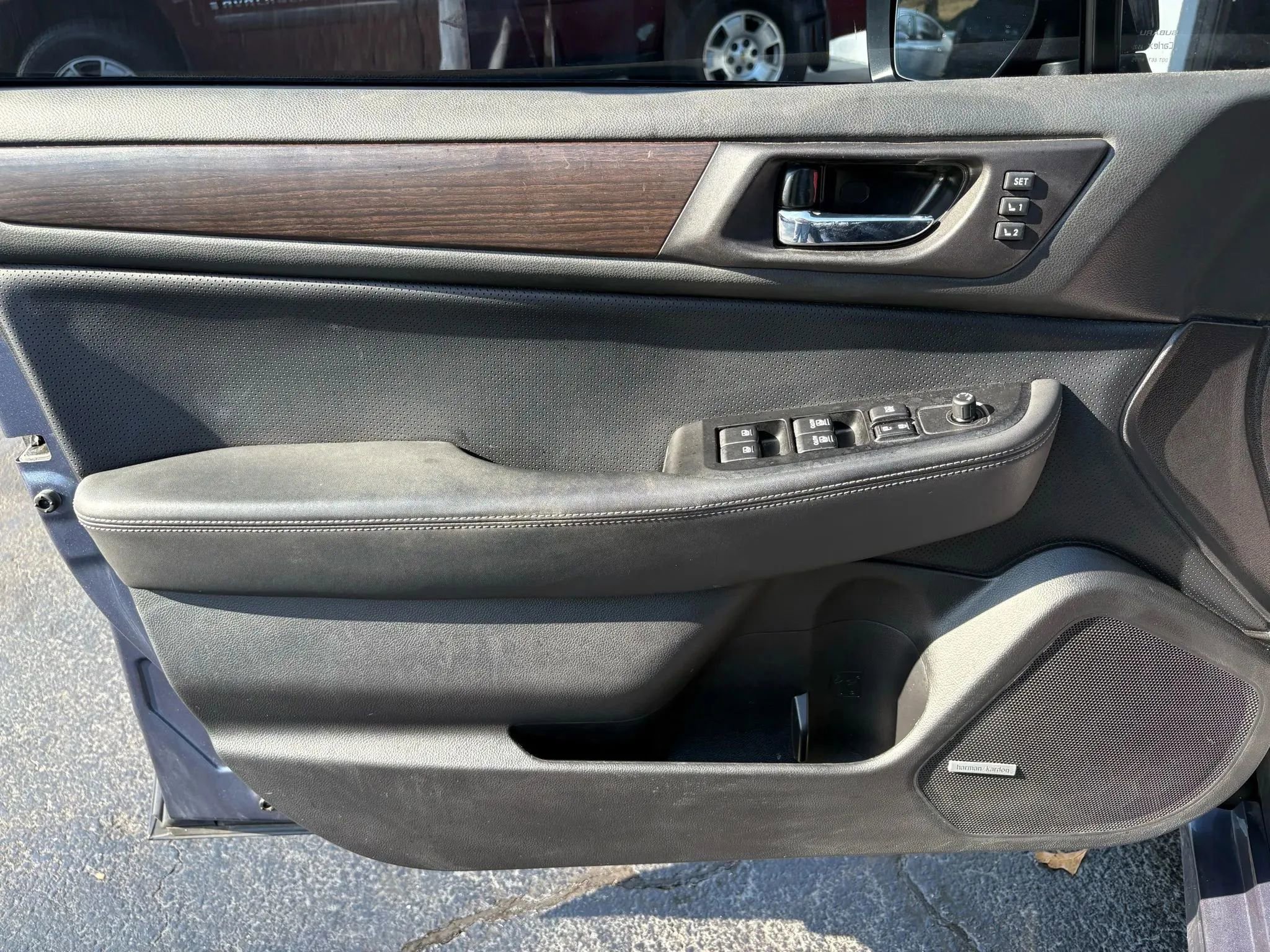 Used 2017 Subaru Legacy 2.5i Limited image 11