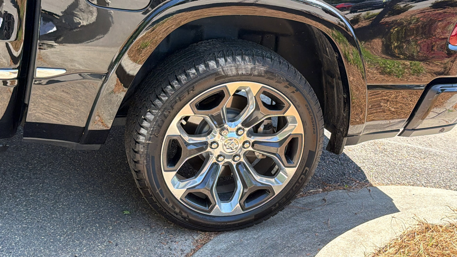 Used 2020 RAM 1500 Limited AWD/4WD image 12