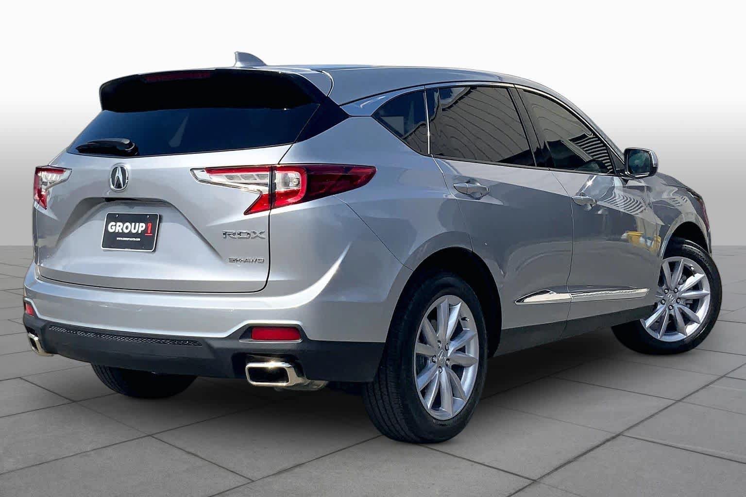 Used 2024 Acura RDX SH-AWD image 12