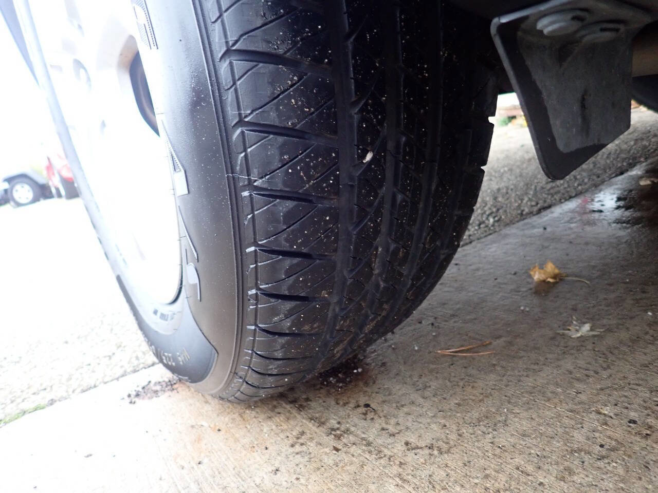 Used 2018 Dodge Journey SE image 40