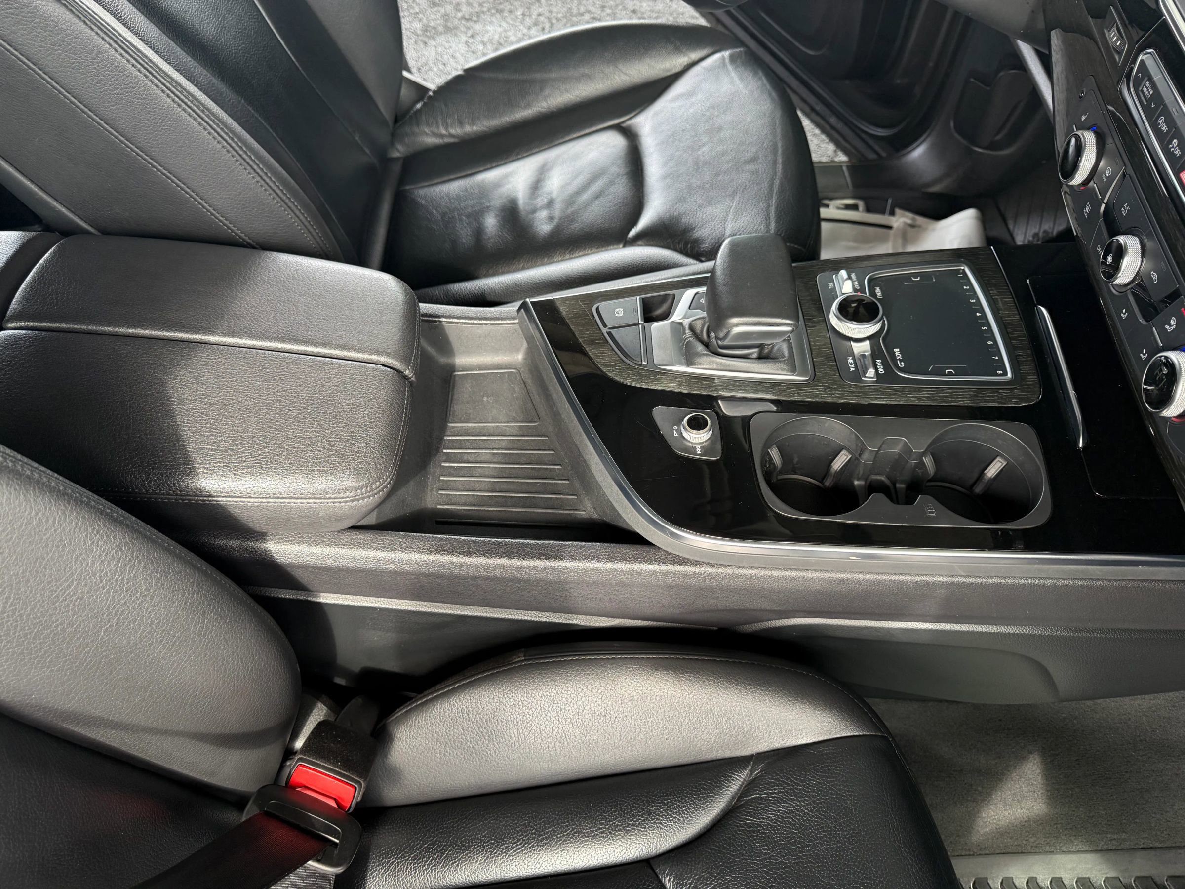 Used 2019 Audi Q7 3.0T Premium Plus w/ Premium Plus Package image 28