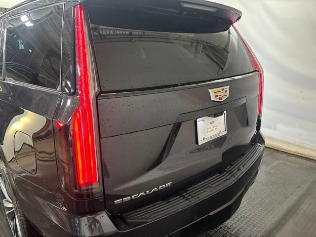 New 2026 Cadillac Escalade Sport w/ Touring Package AWD/4WD image 4