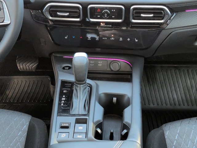 Used 2026 Nissan Sentra SV w/ SV Convenience Package FWD image 17