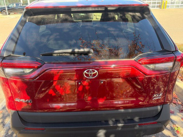 Used 2023 Toyota RAV4 XLE w/ Convenience Package AWD/4WD image 12