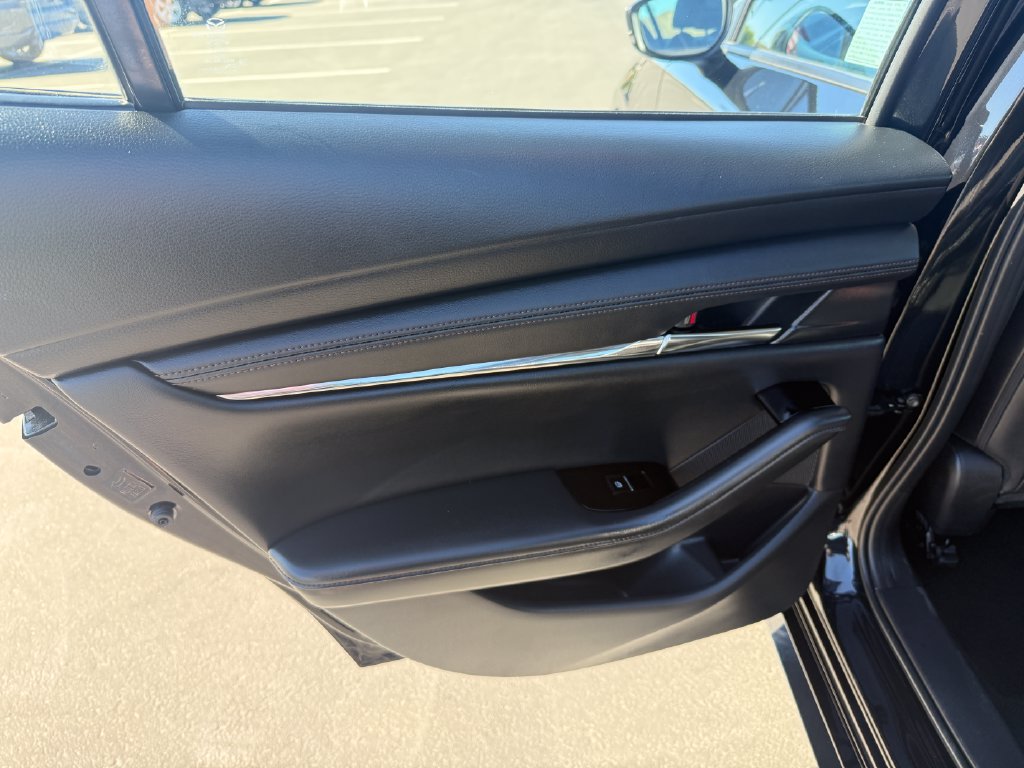 Used 2025 MAZDA MAZDA3 s FWD image 13