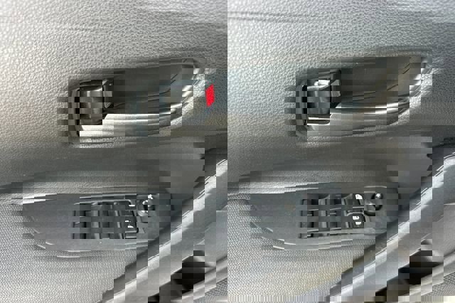 Used 2024 Toyota Corolla LE image 12