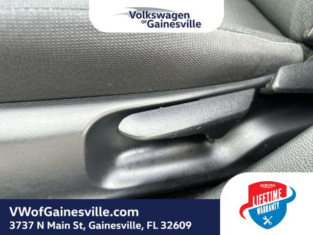 Used 2020 Toyota Corolla LE FWD image 14