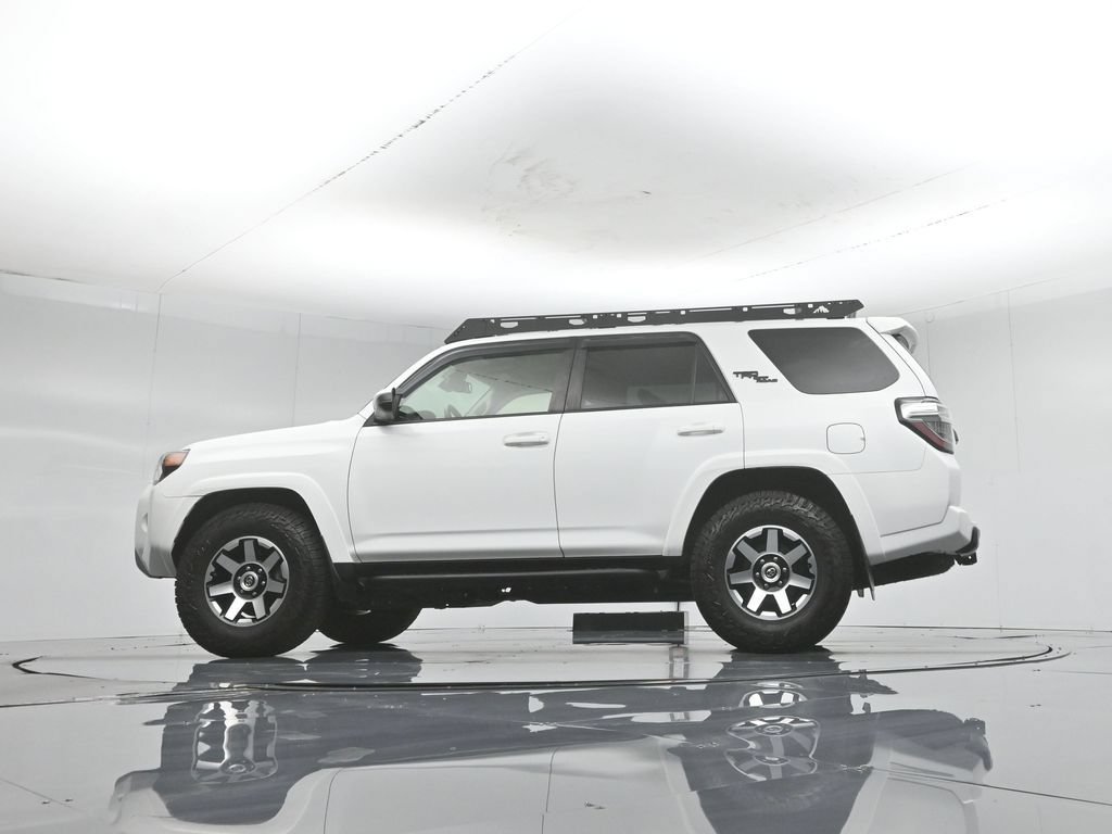 Used 2022 Toyota 4Runner TRD Off-Road AWD/4WD image 55