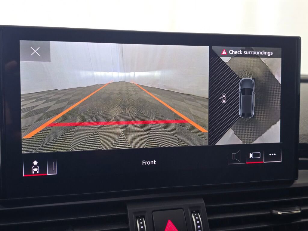 Used 2025 Audi SQ5 Premium Plus w/ Premium Plus Package image 41