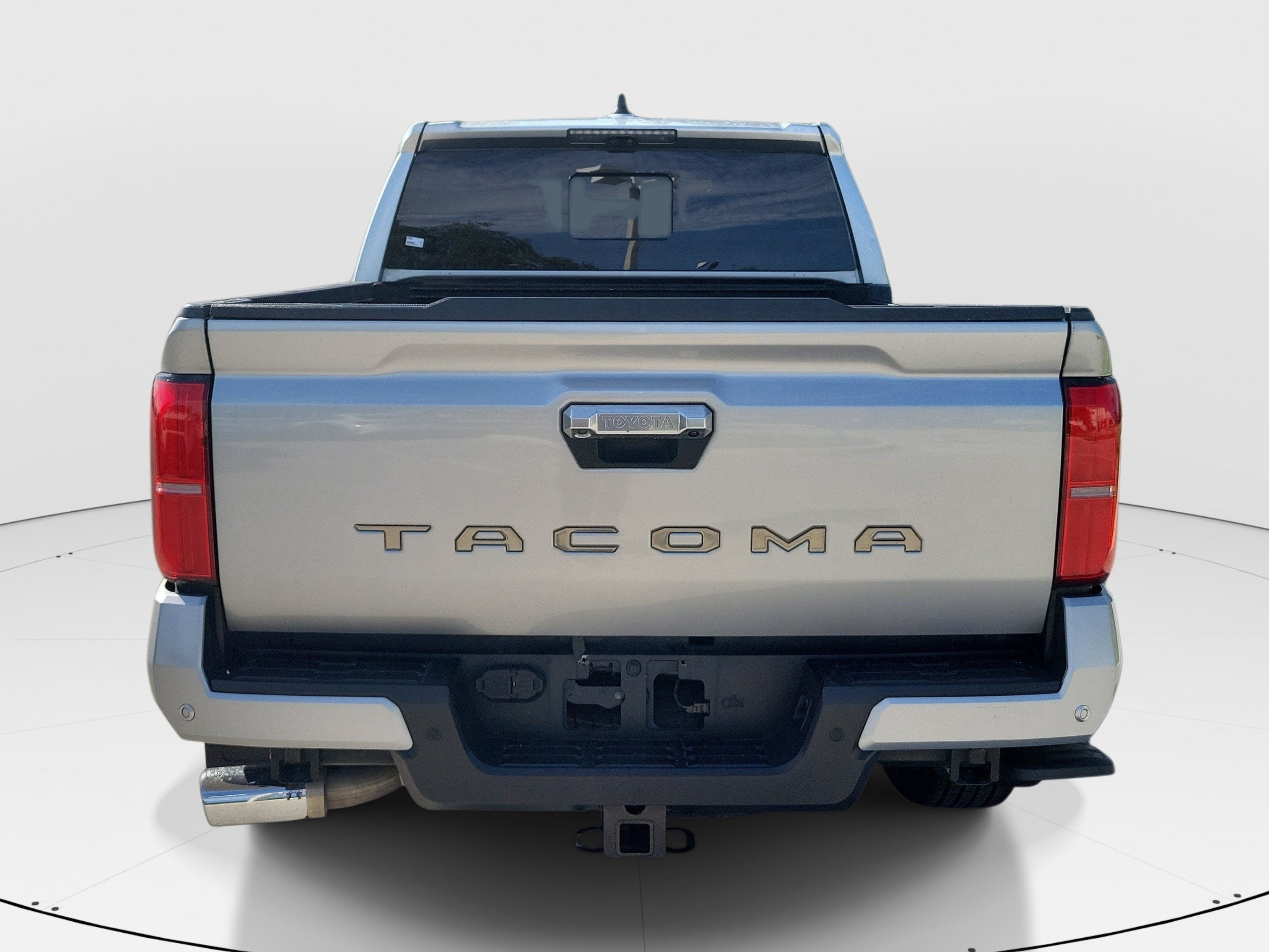 Used 2024 Toyota Tacoma Limited w/ Limited Package (LT) AWD/4WD image 6