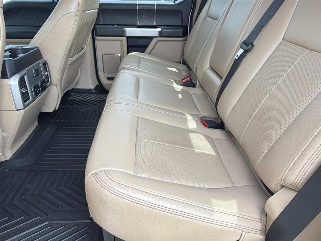 Used 2020 Ford F250 Lariat w/ Lariat Ultimate Package AWD/4WD image 15