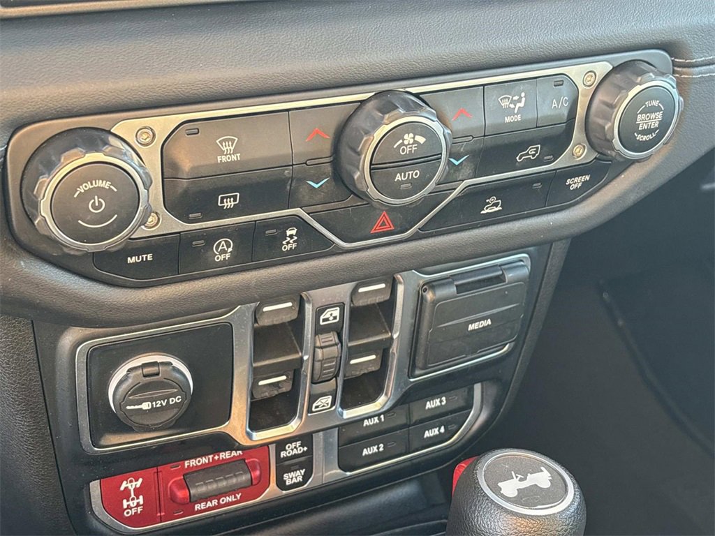 Used 2024 Jeep Wrangler Unlimited Rubicon image 30