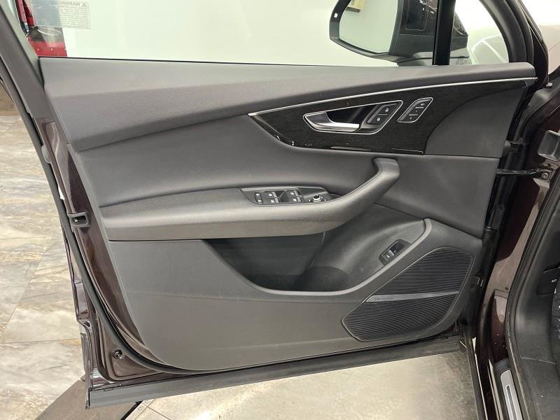 Used 2021 Audi Q7 3.0T Premium Plus image 35