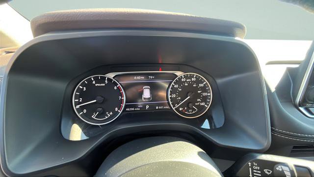 Used 2023 Nissan Rogue SV image 12