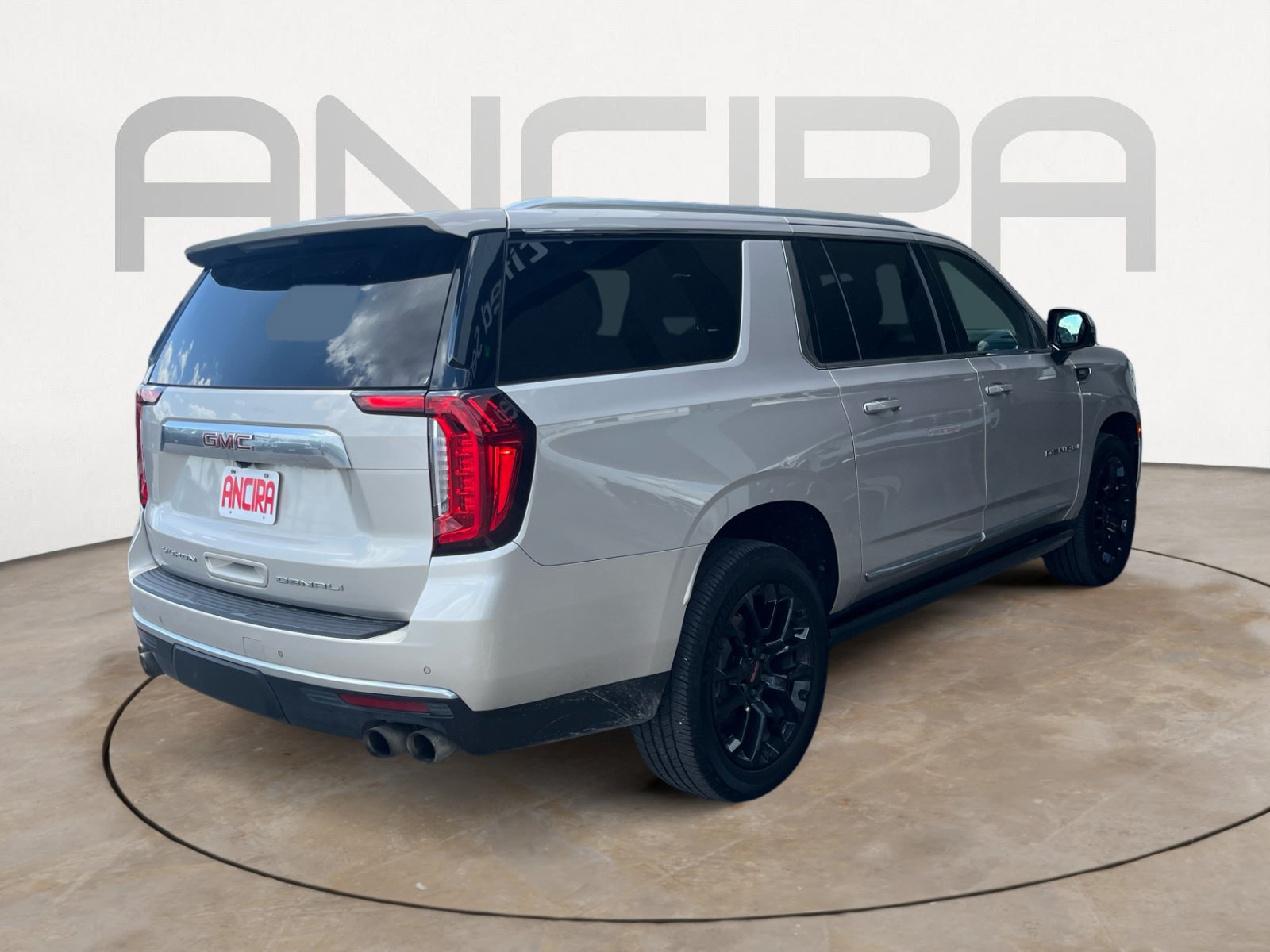 Used 2022 GMC Yukon XL Denali AWD/4WD image 10