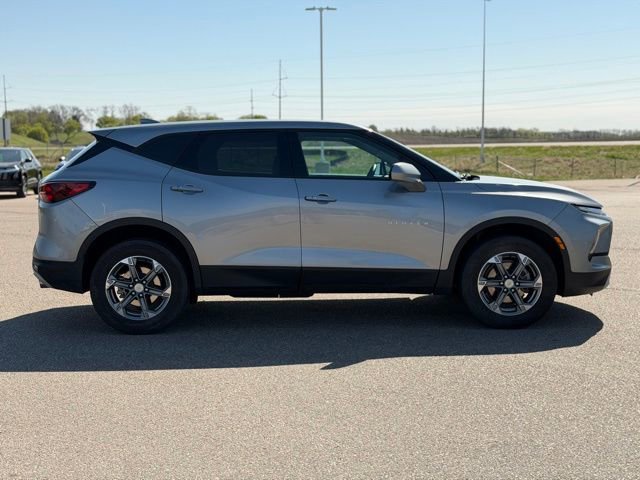 Used 2023 Chevrolet Blazer LT FWD image 5