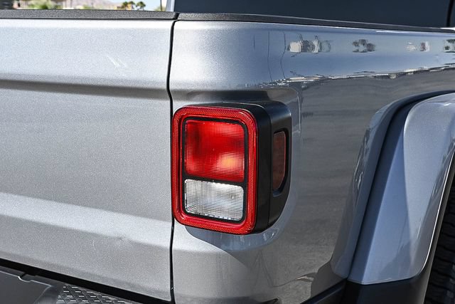 Used 2021 Jeep Gladiator Mojave w/ Trailer Tow Package AWD/4WD image 10
