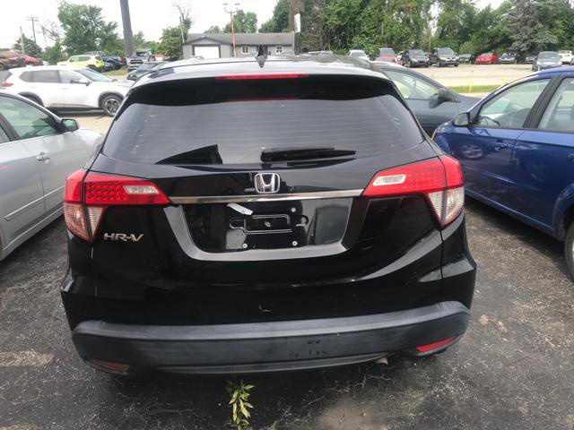 Used 2019 Honda HR-V LX image 9
