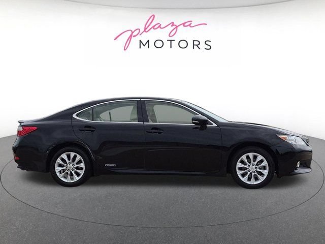 Used 2014 Lexus ES 300h w/ Luxury Package w/Bamboo Trim FWD image 4