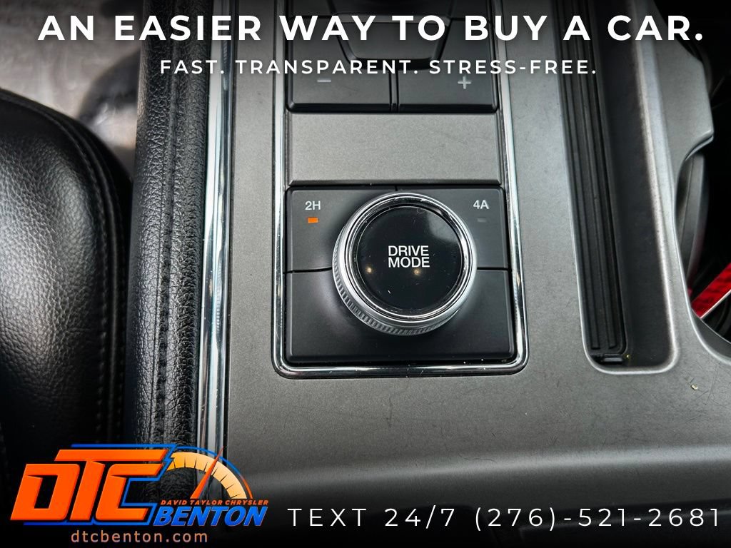 Used 2020 Ford Expedition XLT w/ Equipment Group 202A AWD/4WD image 23