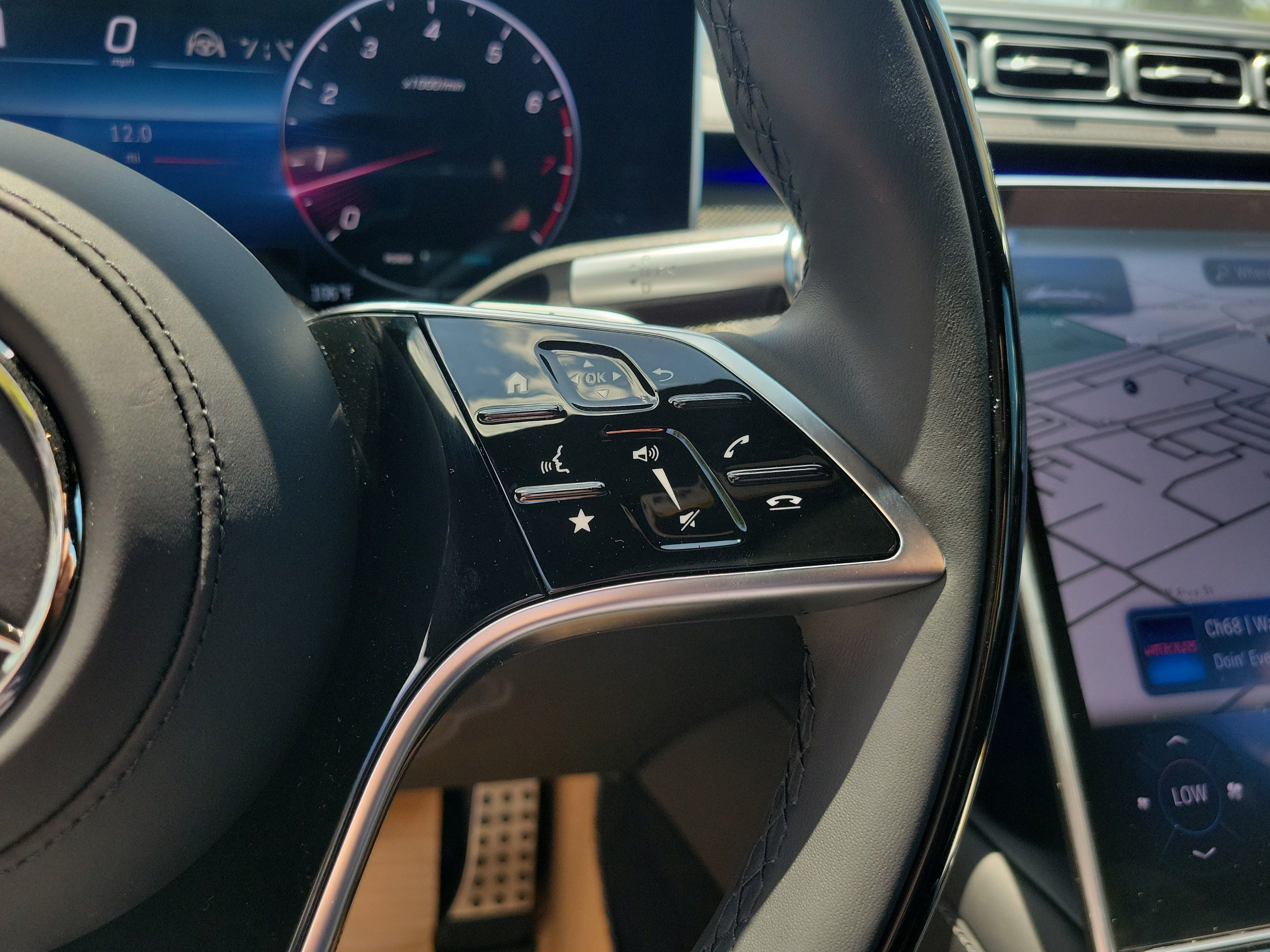 New 2026 Mercedes-Benz S 580 4MATIC Sedan image 24