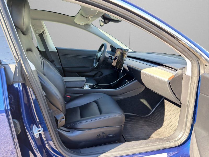 Used 2018 Tesla Model 3 Long Range AWD/4WD image 13