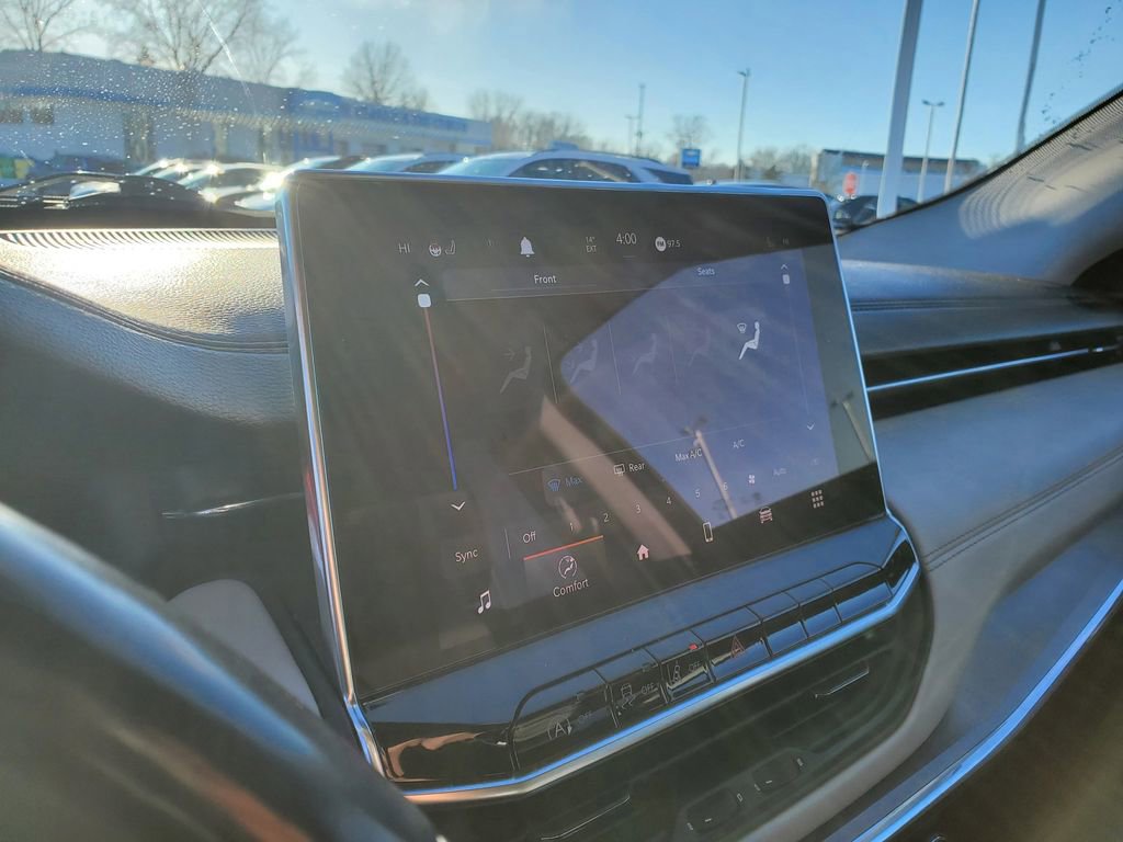 Used 2022 Jeep Compass Limited image 15