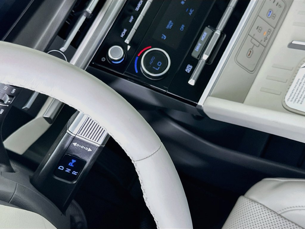 New 2027 Hyundai Santa Fe SEL FWD image 14