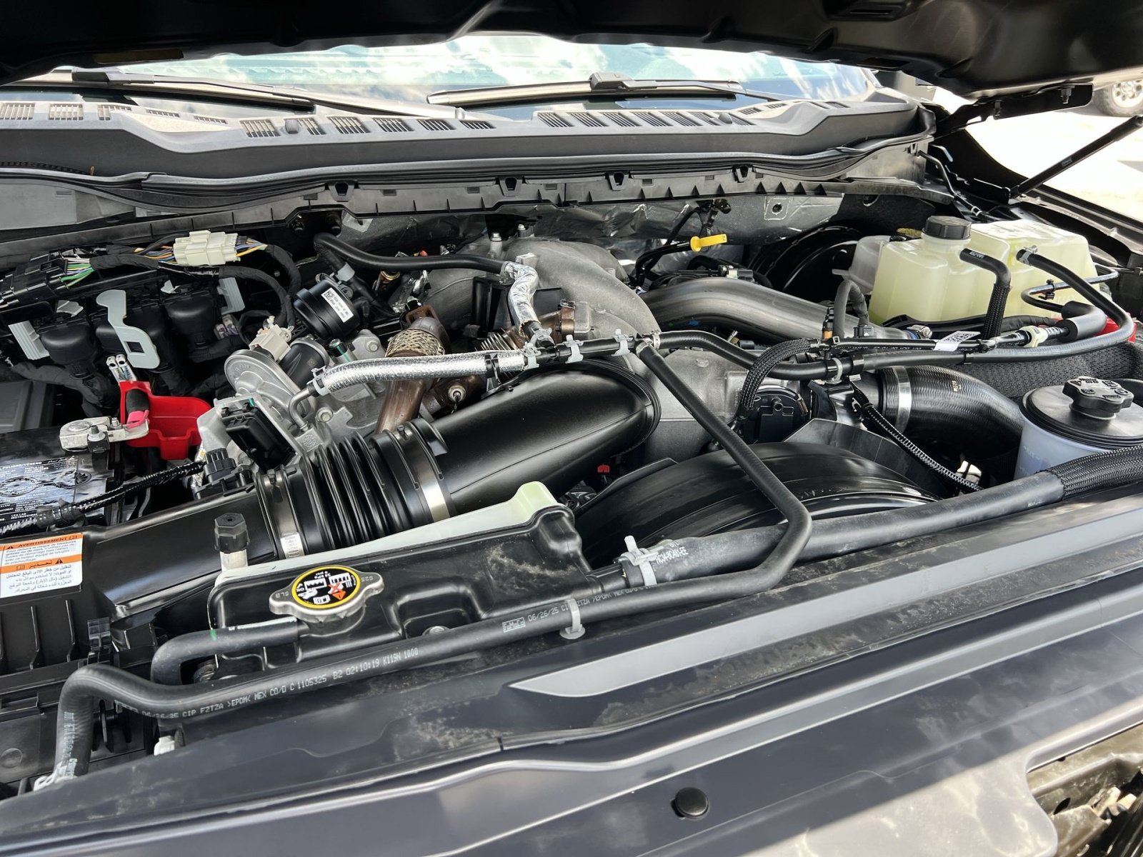 Certified 2025 Ford F350 Lariat w/ Lariat Ultimate Package AWD/4WD image 28