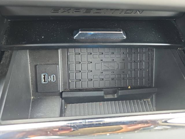 Used 2024 Ford Expedition Max XLT AWD/4WD image 6