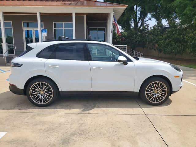 Used 2022 Porsche Cayenne Platinum Edition AWD/4WD image 9