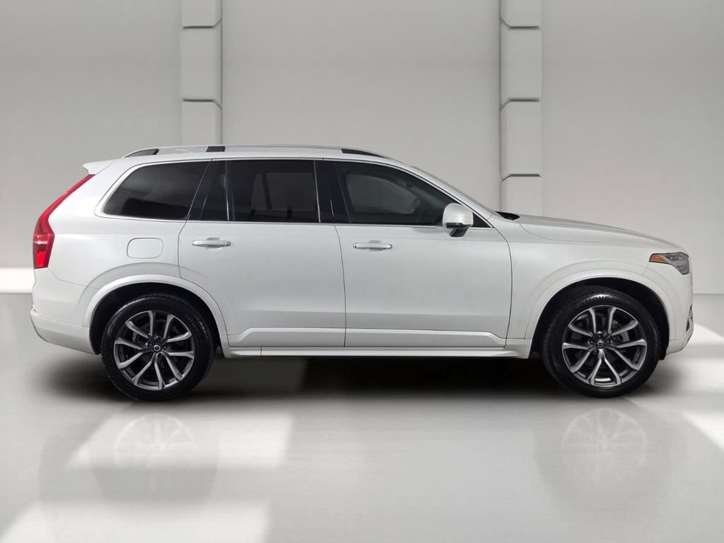 Used 2019 Volvo XC90 T6 Momentum w/ Protection Package Premier AWD/4WD image 4