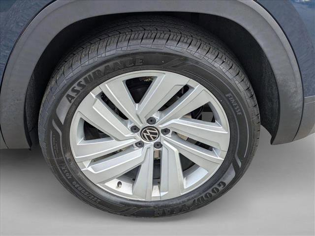 Used 2020 Volkswagen Atlas Cross Sport SE w/ Towing Package FWD image 23